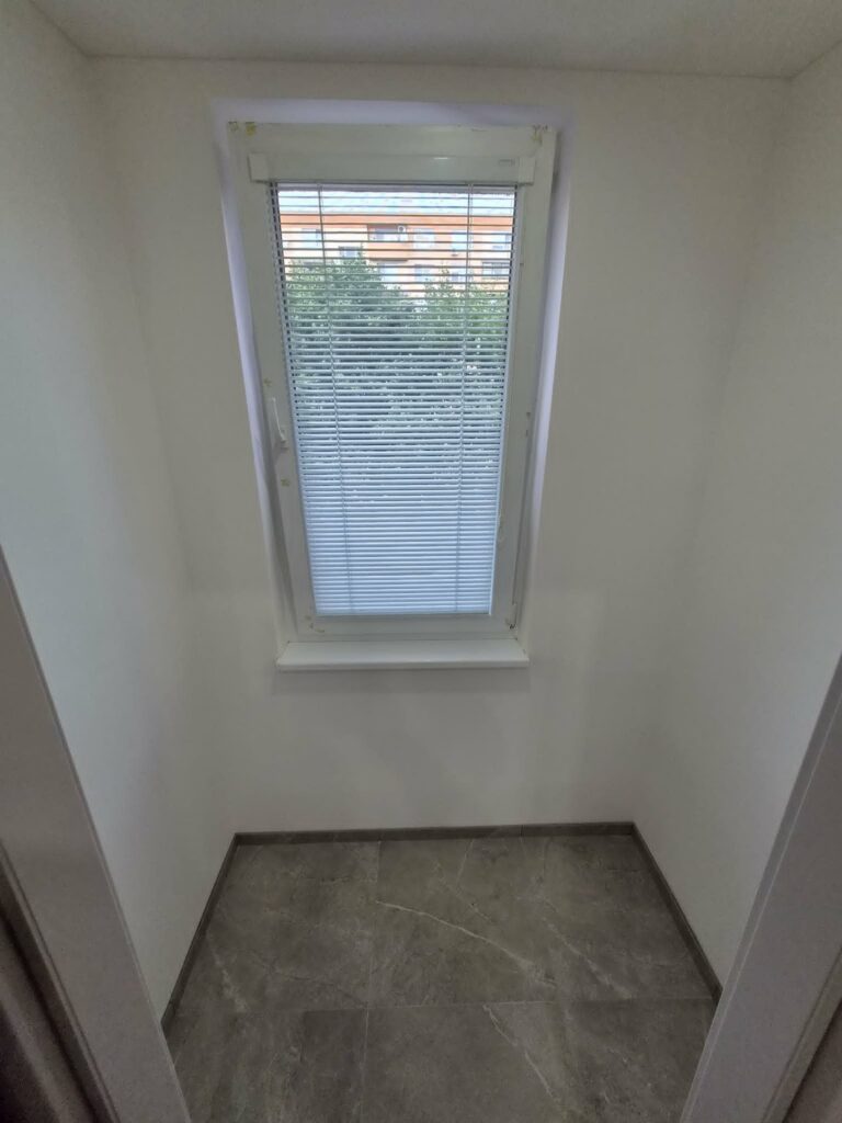 90